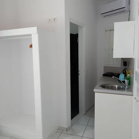 Three Harites Perissa (Santorini)