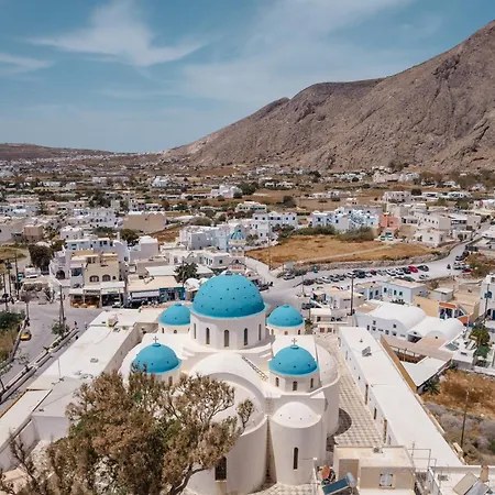Alma Thera Boutique Perissa (Santorini)
