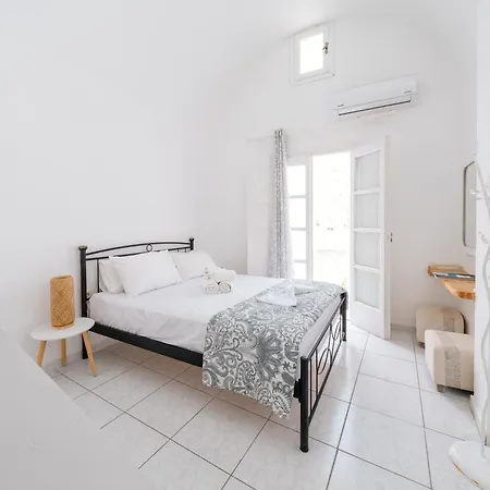 Aparthotel Alma Thera Boutique Perissa (Santorini)