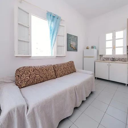 Alma Thera Boutique Aparthotel Perissa (Santorini)