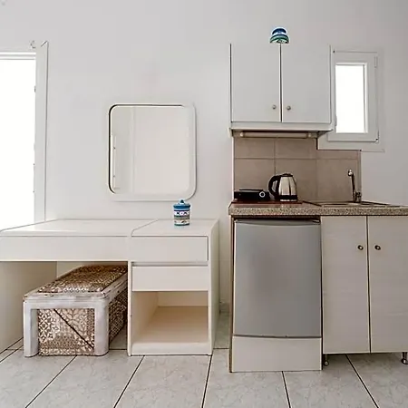 מלון דירות Alma Thera Boutique 4*