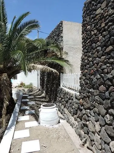 Aparthotel Alma Thera Boutique Perissa (Santorini)