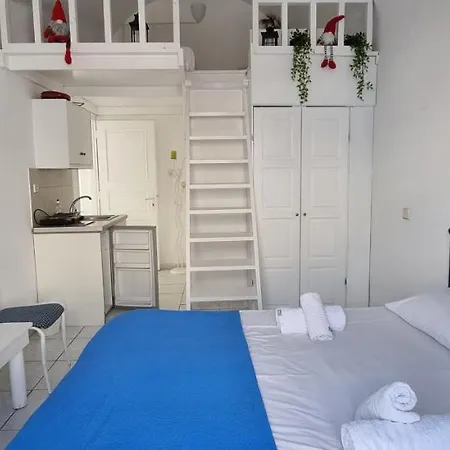 Alma Thera Boutique Rooms - Perissa Santorini 4* 페리사