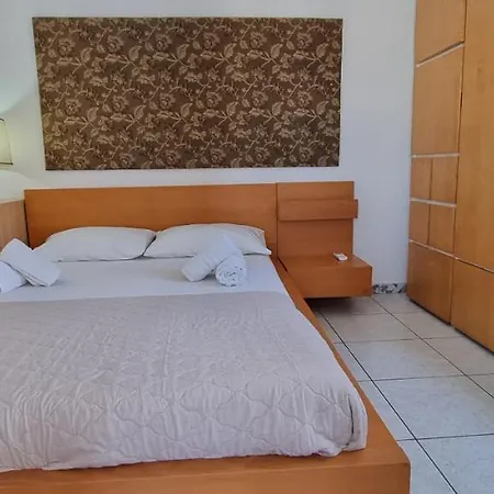 Alma Thera Boutique Rooms - Perissa Santorini 페리사