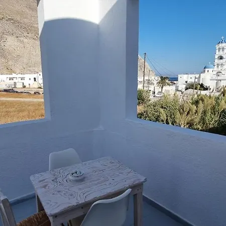 Alma Thera Boutique Rooms - Perissa Santorini 4* 페리사