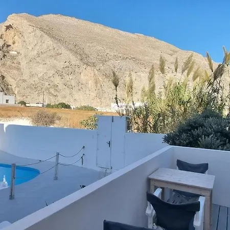 τρείς χάριτες Ξενοδοχείο με διαμερίσματα 4*