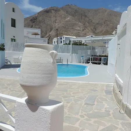 Alma Thera Boutique Rooms - Perissa Santorini 4*