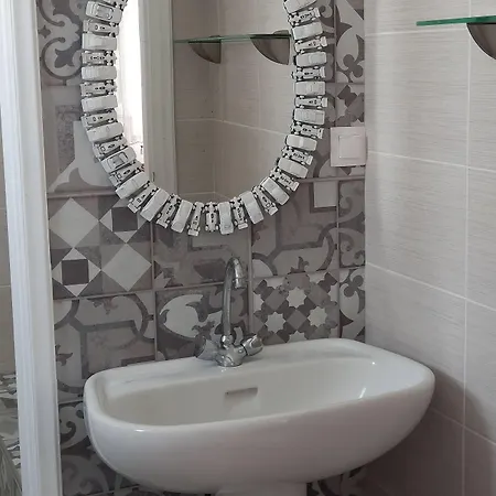 Alma Thera Boutique Rooms - Perissa Santorini 아파트호텔