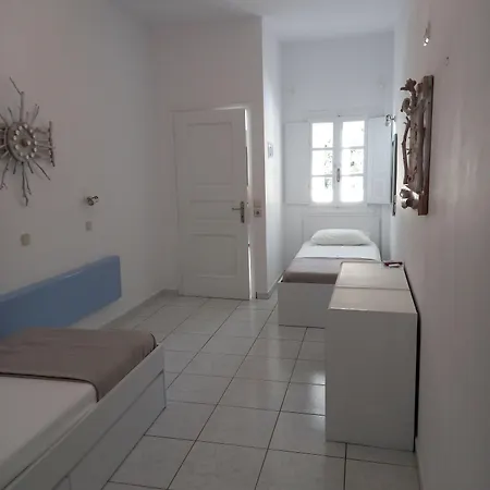 Alma Thera Boutique Rooms - Perissa Santorini 4* 페리사