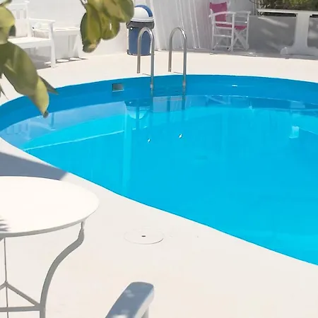 Alma Thera Boutique Rooms - Perissa Santorini 4*