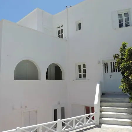 Hotel apartamentowy Three Harites 3*