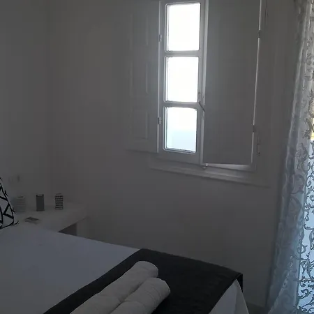 Alma Thera Boutique Rooms - Perissa Santorini