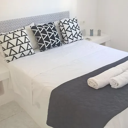 Alma Thera Boutique 4* Perissa (Santorini)