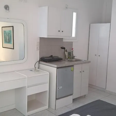Hotel apartamentowy Three Harites 3*